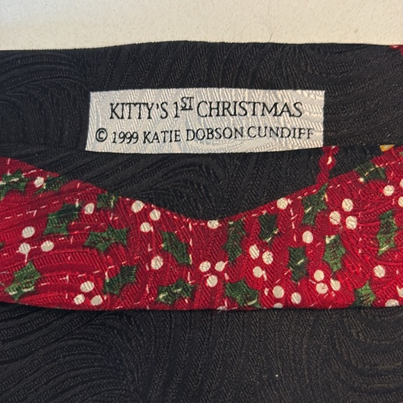 Vintage 100% silk tie with cat in a Christmas stocking design - Picture 5 of 7